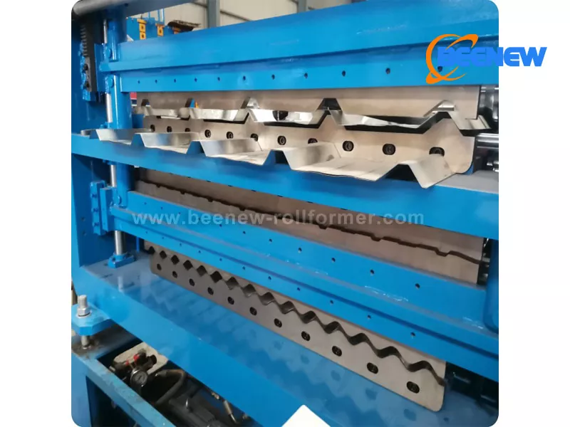 Three Layer Roll Forming Machine